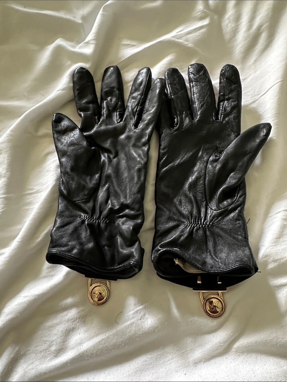 Michael Kors Black Quilted Leather Gloves with Gold Hardware - Picture 7 of 8